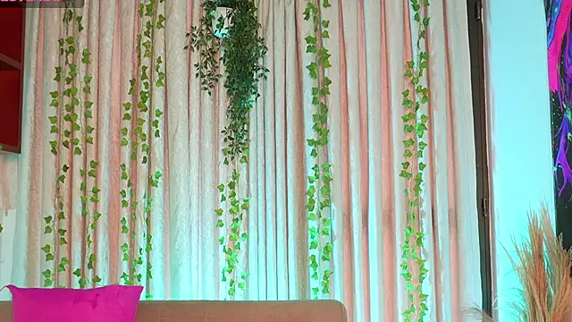 HannaRhodes online show from 02-20-26, 03:25