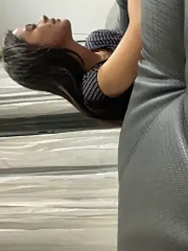 HannaRhodes online show from 12-05-25, 04:11