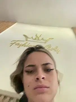 HannaRhodes online show from 06-24-26, 12:15