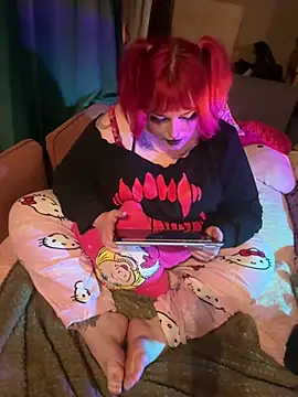 Snapshot of puffpixiee chatting on 12-29-24, 06:27 puffpixiee online show from 12-29-24, 06:27