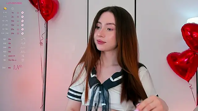 Snapshot of holyhee chatting on 02-15-25, 10:10 holyhee online show from 02-15-25, 10:10