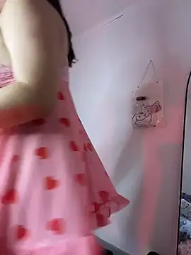 Snapshot of MadelineBenet chatting on 03-22-26, 03:32 MadelineBenet online show from 03-22-26, 03:32