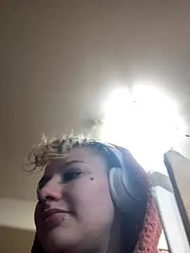 sluttysmiley online show from 12-14-25, 08:42