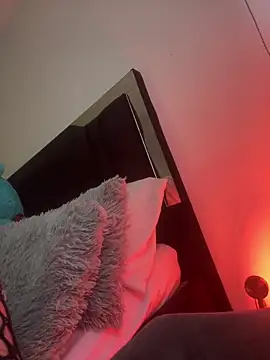 Mia Frank  online show from 09-10-25, 08:41