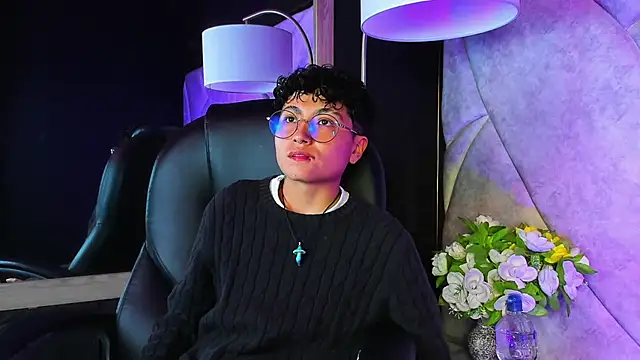 Im Mathias online show from 04-22-26, 01:12