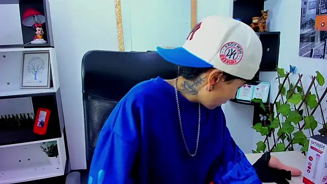 Im Mathias online show from 10-15-25, 02:58