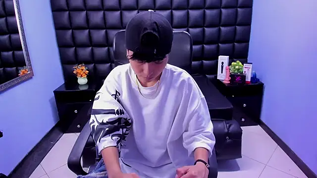 Im Mathias online show from 09-12-25, 08:41