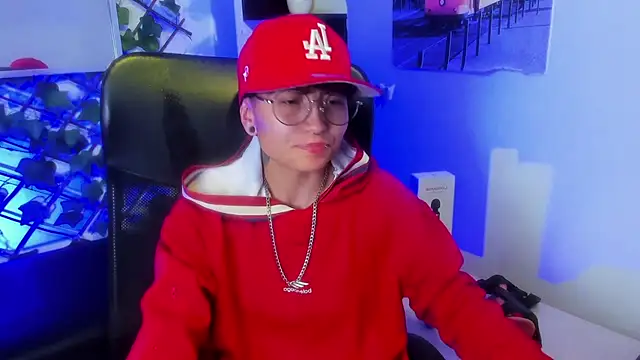 Im Mathias online show from 05-10-26, 01:20