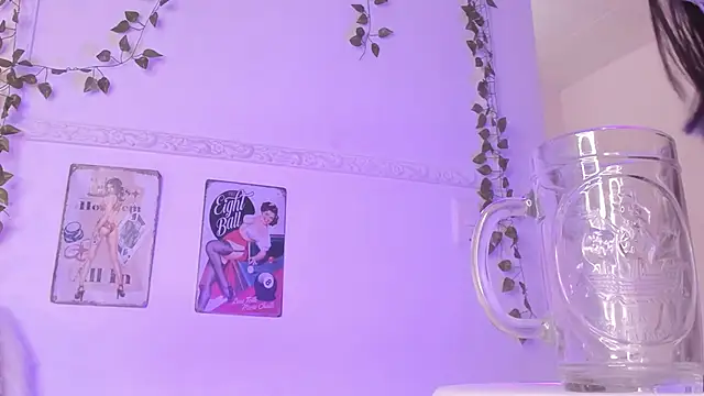 Snapshot of Luna-Chann chatting on 09-27-25, 08:48 Luna-Chann online show from 09-27-25, 08:48