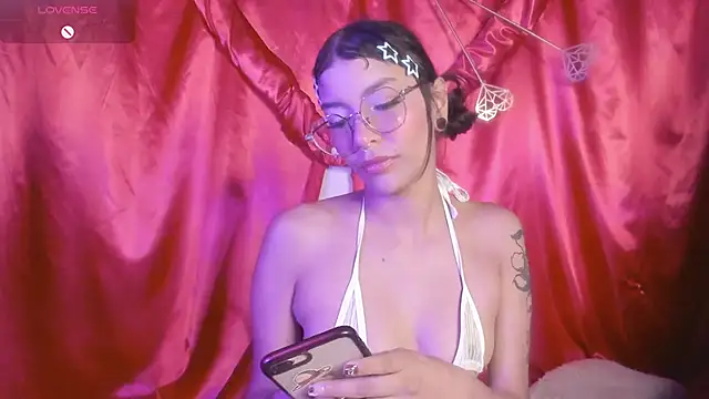 Luna-Chann online show from 02-15-26, 09:25