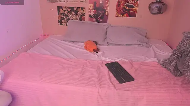 Snapshot of Luna-Chann chatting on 02-23-25, 01:46 Luna-Chann online show from 02-23-25, 01:46