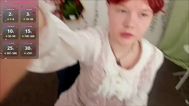 Snapshot of DreamyLuna chatting on 03-09-25, 11:46 DreamyLuna online show from 03-09-25, 11:46