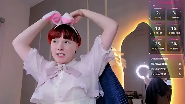 Snapshot of DreamyLuna chatting on 03-19-25, 08:32 DreamyLuna online show from 03-19-25, 08:32