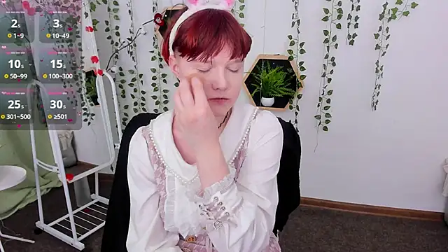 Snapshot of DreamyLuna chatting on 03-16-25, 12:45 DreamyLuna online show from 03-16-25, 12:45