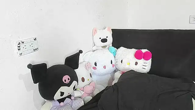 Snapshot of salome_daniel chatting on 06-20-26, 02:44 salome daniel online show from 06-20-26, 02:44