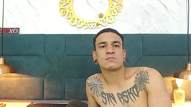 Snapshot of salome_daniel chatting on 09-22-25, 07:31 salome daniel online show from 09-22-25, 07:31