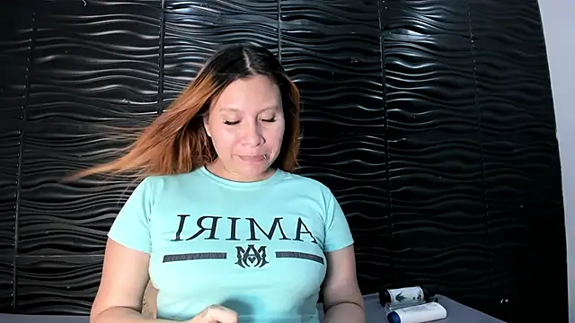 Snapshot of Melody_Megann chatting on 07-15-26, 07:43 Melody Megann online show from 07-15-26, 07:43