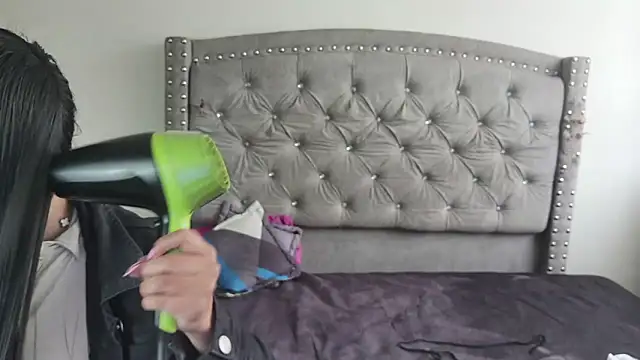 Nesuko kamado  online show from 10-31-25, 03:19