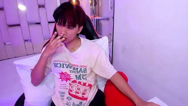 Snapshot of Eriol_ chatting on 09-28-25, 12:01 Eriol online show from 09-28-25, 12:01