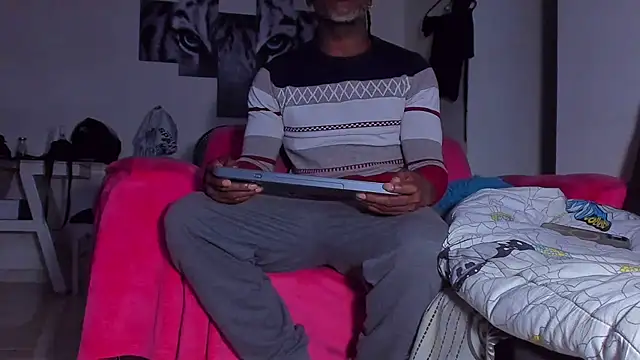 Snapshot of ray_long222 chatting on 02-20-26, 11:34 ray long222 online show from 02-20-26, 11:34