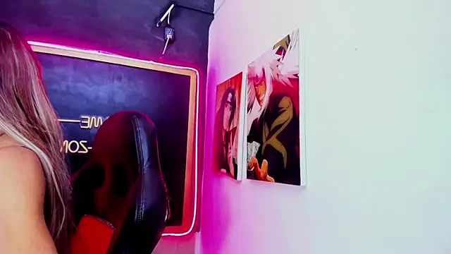 Isabella stanford2 online show from 11-20-25, 12:50