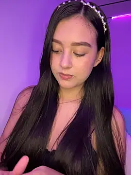 kanne mia online show from 10-26-25, 09:04