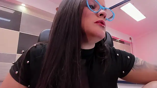 Zara Jackson online show from 05-31-26, 04:51