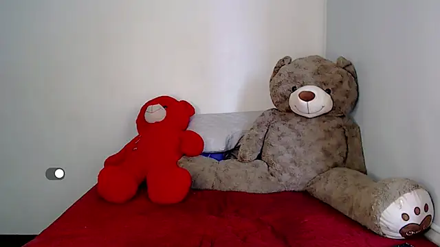 Snapshot of SamanthaaSmitt chatting on 03-19-25, 06:44 SamanthaaSmitt online show from 03-19-25, 06:44