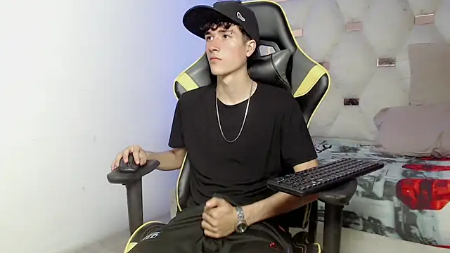 johnny cagee online show from 09-13-25, 04:12