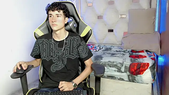 johnny cagee online show from 09-18-25, 03:53