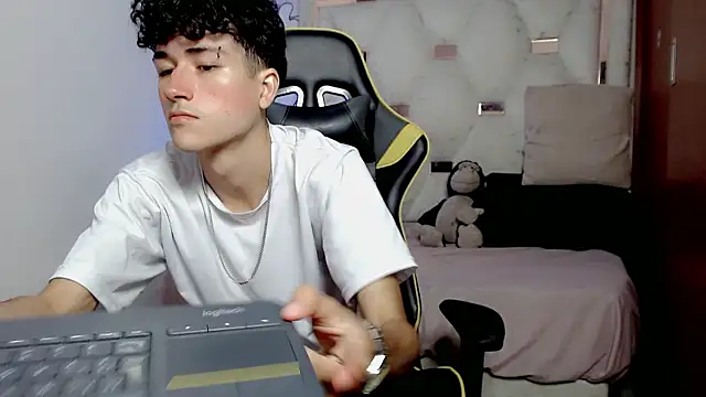 johnny cagee online show from 01-09-26, 04:19