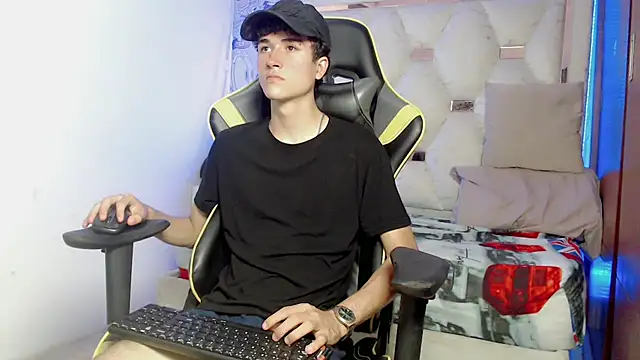 johnny cagee online show from 09-28-25, 04:08