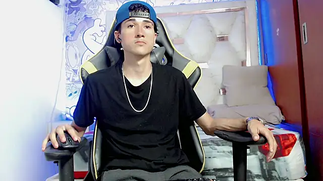 johnny cagee online show from 10-10-25, 04:46