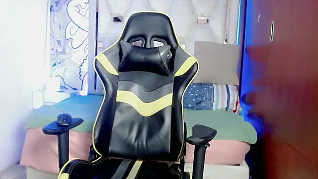 johnny cagee online show from 12-15-25, 03:34