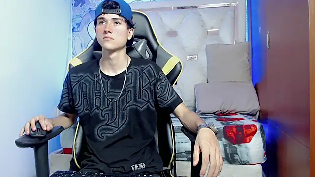 johnny cagee online show from 10-15-25, 04:55