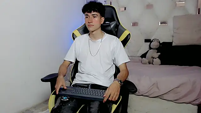 johnny cagee online show from 01-08-26, 06:52