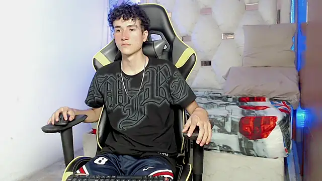 johnny cagee online show from 09-25-25, 04:07