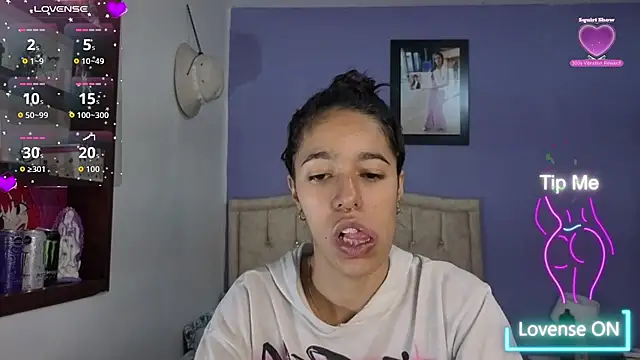 Snapshot of stephania_t chatting on 05-22-26, 04:27 stephania t online show from 05-22-26, 04:27