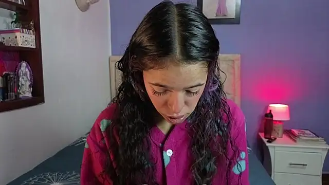 stephania t online show from 04-07-26, 03:14