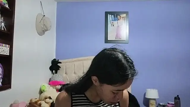 Snapshot of stephania_t chatting on 07-11-26, 02:17 stephania t online show from 07-11-26, 02:17