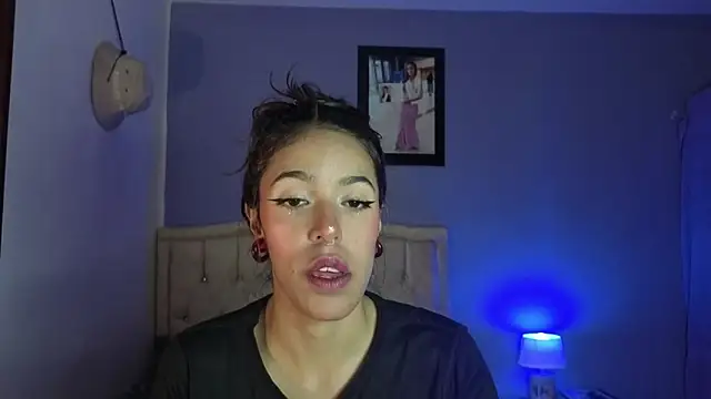 stephania t online show from 04-11-26, 07:50