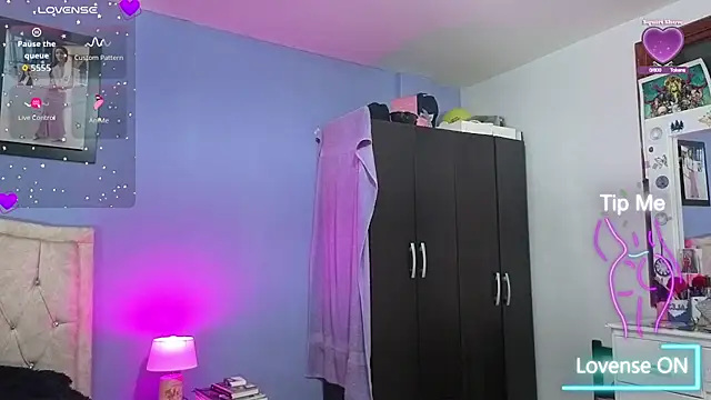 Snapshot of stephania_t chatting on 06-09-26, 05:47 stephania t online show from 06-09-26, 05:47