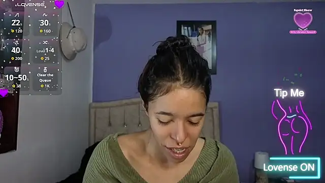 Snapshot of stephania_t chatting on 06-02-26, 03:23 stephania t online show from 06-02-26, 03:23