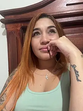 Alba Grey online show from 12-17-25, 04:39