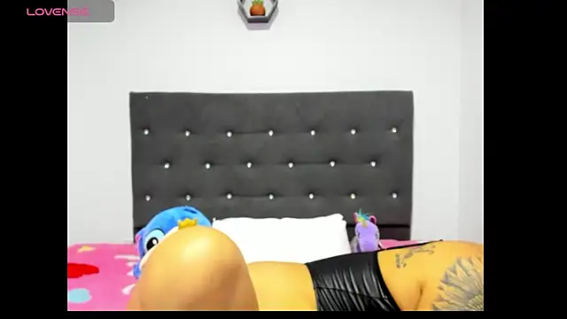 Alba Grey online show from 04-24-26, 10:23