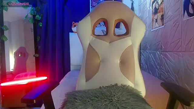 Gaby Tailor online show from 01-26-25, 05:13