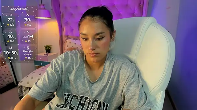  Sophie  miller online show from 02-08-26, 08:17