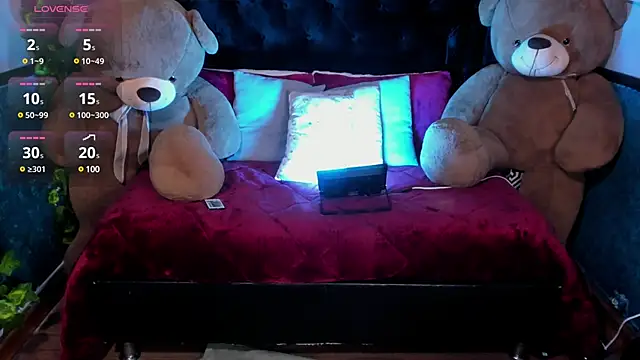  Sophie  miller online show from 02-11-25, 09:25