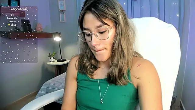  Sophie  miller online show from 05-25-26, 08:07