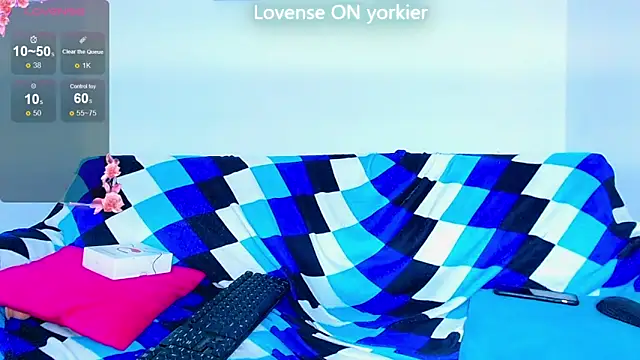 Snapshot of Yorkdirty chatting on 09-15-25, 10:21 Yorkdirty online show from 09-15-25, 10:21